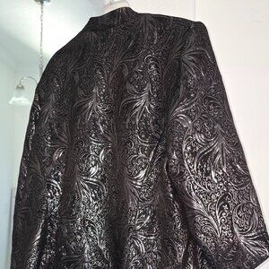 Elegant Black & Silver Paisley Brocade Blazer – Bold Formalwear, Size [X]